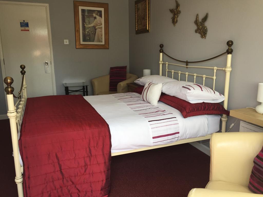 Castle Lodge Guest House ニューポート エクステリア 写真