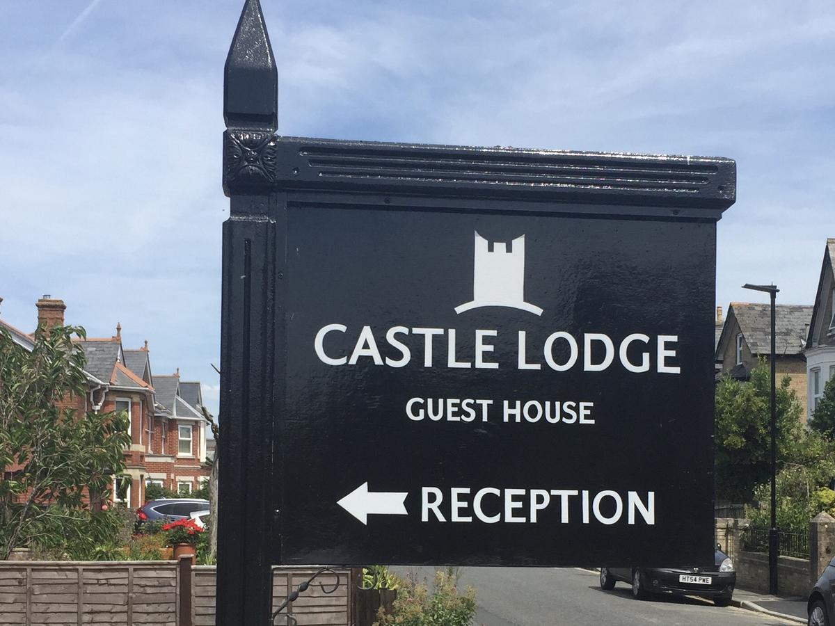 Castle Lodge Guest House ニューポート エクステリア 写真