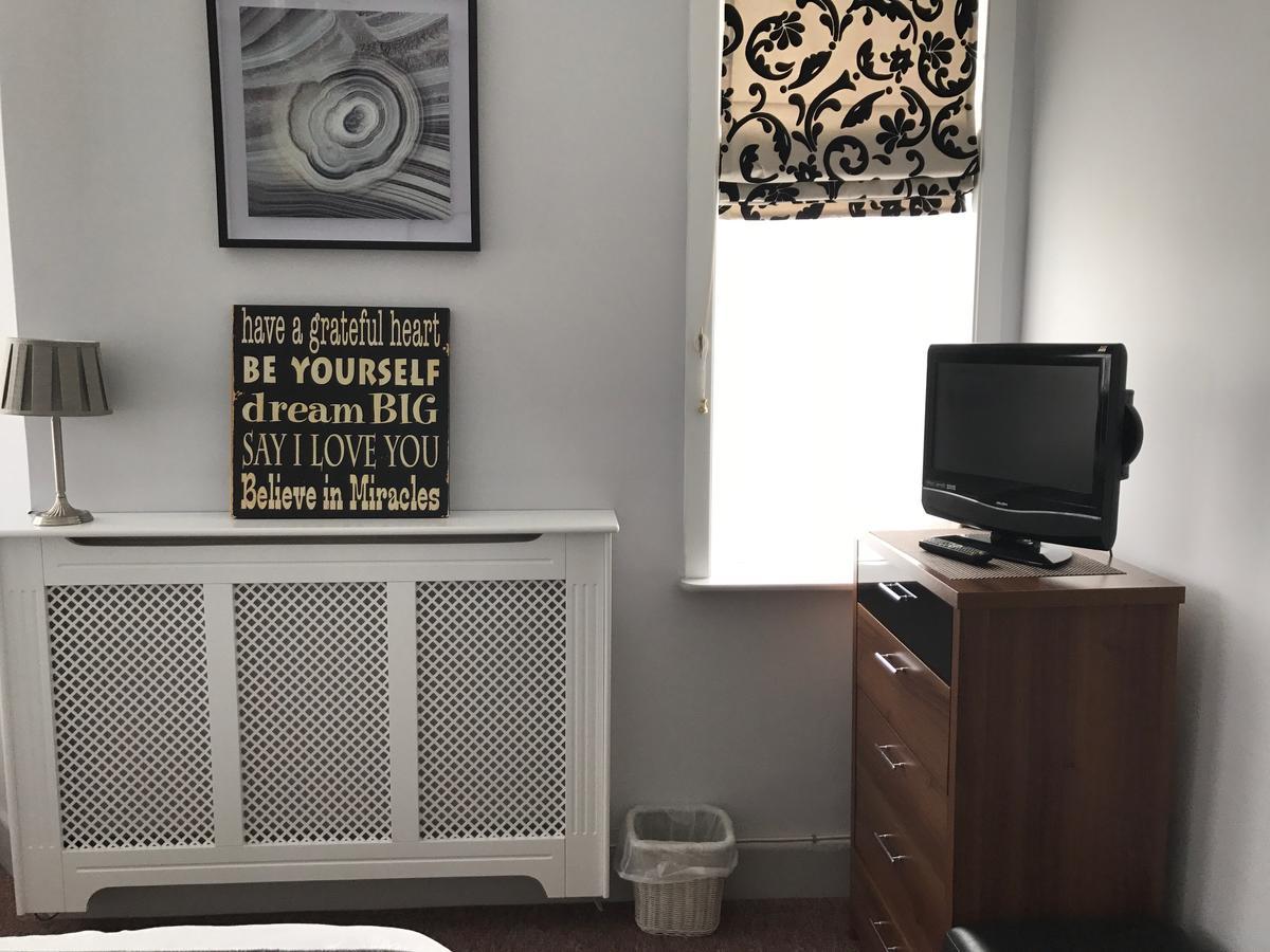 Castle Lodge Guest House ニューポート エクステリア 写真